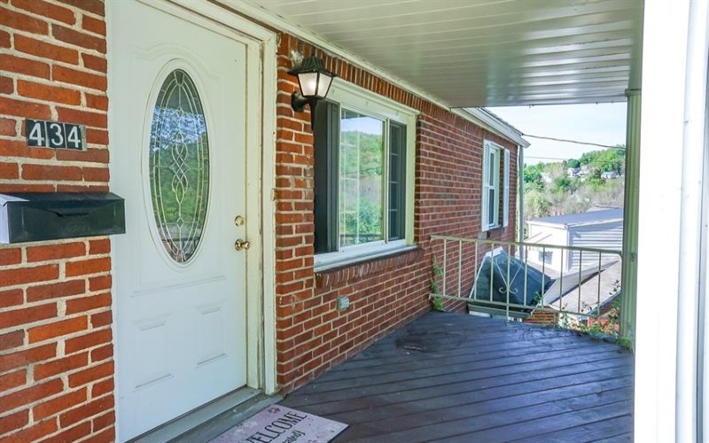 434 Mary St, Jeannette, 15644, 3 Bedroom Bedrooms, 6 Room Rooms,1 BathroomBathrooms,Residential,For Sale,Mary St,1775317