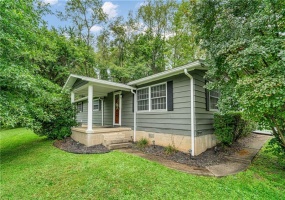 7791 National Pike, Uniontown, 15401, 3 Bedroom Bedrooms, 8 Room Rooms,2 BathroomBathrooms,Residential,For Sale,National Pike,1775530 7791 National Pike, Uniontown, 15401, 3 Bedroom Bedrooms, 8 Room Rooms,2 BathroomBathrooms,Residential,For Sale,National Pike,1775530