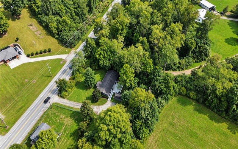 7791 National Pike, Uniontown, 15401, 3 Bedroom Bedrooms, 8 Room Rooms,2 BathroomBathrooms,Residential,For Sale,National Pike,1775530