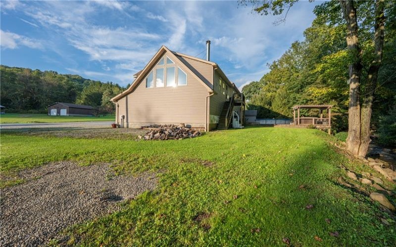 460 Back Creek Rd, Champion, 15622, 3 Bedroom Bedrooms, ,2.1 BathroomBathrooms,Residential,For Sale,Back Creek Rd,1775584
