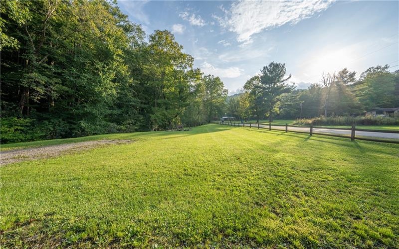 460 Back Creek Rd, Champion, 15622, 3 Bedroom Bedrooms, ,2.1 BathroomBathrooms,Residential,For Sale,Back Creek Rd,1775584