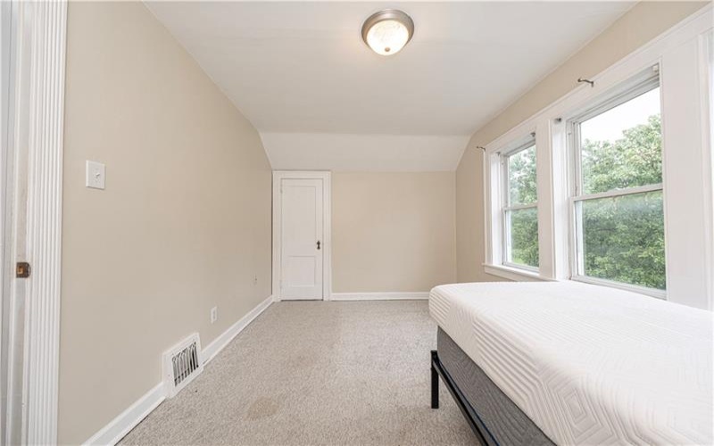 185 Mt Pleasant Road, Belle Vernon, 15012, 3 Bedroom Bedrooms, 10 Room Rooms,2.1 BathroomBathrooms,Residential,For Sale,Mt Pleasant Road,1775596