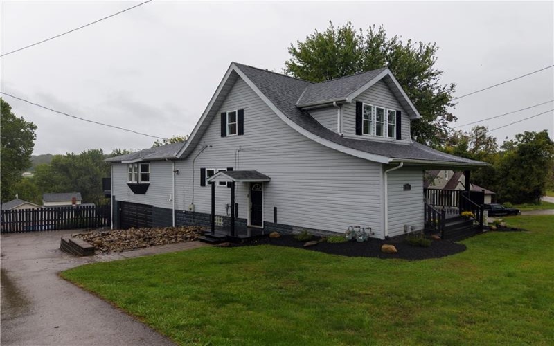 185 Mt Pleasant Road, Belle Vernon, 15012, 3 Bedroom Bedrooms, 10 Room Rooms,2.1 BathroomBathrooms,Residential,For Sale,Mt Pleasant Road,1775596