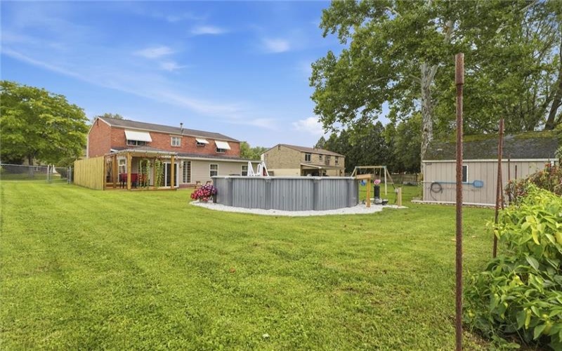 163 Van Dr, Connellsville, 15425, 4 Bedroom Bedrooms, 12 Room Rooms,2 BathroomBathrooms,Residential,For Sale,Van Dr,1775602
