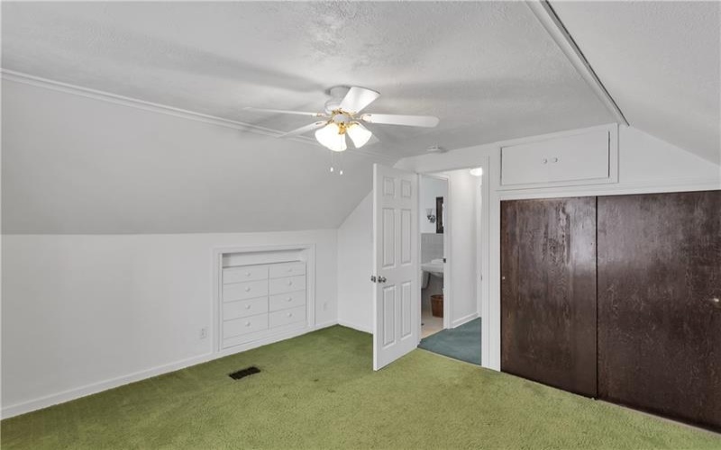 1824 Highland Ave, Irwin, 15642, 3 Bedroom Bedrooms, 10 Room Rooms,2 BathroomBathrooms,Residential,For Sale,Highland Ave,1775615