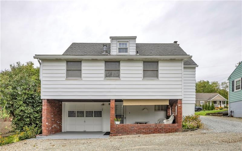 1824 Highland Ave, Irwin, 15642, 3 Bedroom Bedrooms, 10 Room Rooms,2 BathroomBathrooms,Residential,For Sale,Highland Ave,1775615