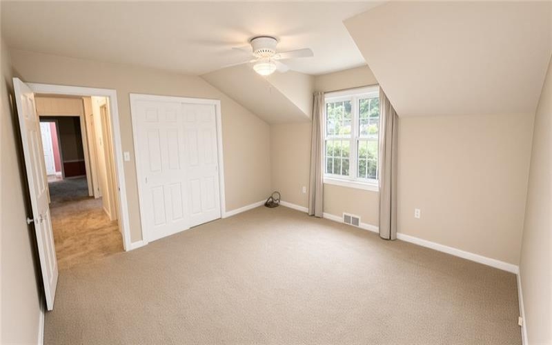 231 Greenridge Rd., Greensburg, 15601, 3 Bedroom Bedrooms, 9 Room Rooms,2.1 BathroomBathrooms,Residential,For Sale,Greenridge Rd.,1775616