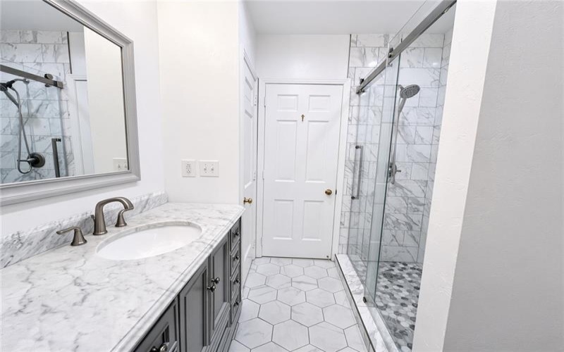 231 Greenridge Rd., Greensburg, 15601, 3 Bedroom Bedrooms, 9 Room Rooms,2.1 BathroomBathrooms,Residential,For Sale,Greenridge Rd.,1775616