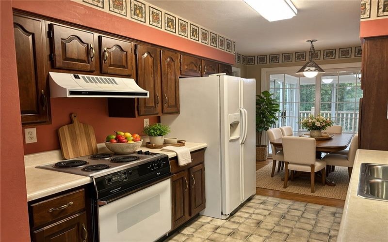 231 Greenridge Rd., Greensburg, 15601, 3 Bedroom Bedrooms, 9 Room Rooms,2.1 BathroomBathrooms,Residential,For Sale,Greenridge Rd.,1775616