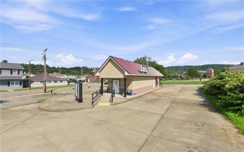459 3rd St, California, 15419, ,Commercial-industrial-business,For Sale,3rd St,1775738