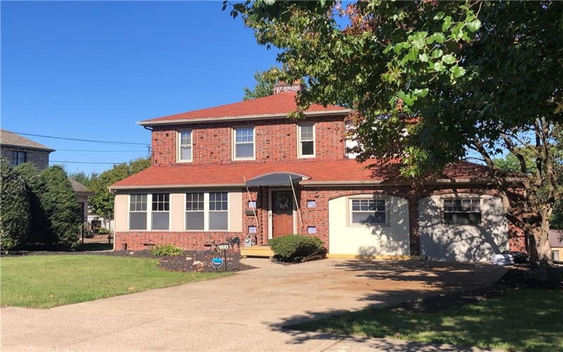 156 STOCKTON AVENUE, Uniontown, 15401, 3 Bedroom Bedrooms, 11 Room Rooms,1.1 BathroomBathrooms,Residential,For Sale,STOCKTON AVENUE,1775784