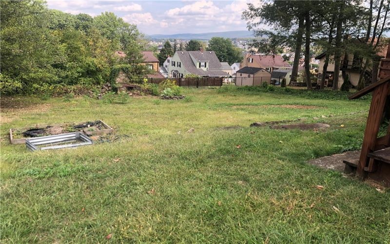 156 STOCKTON AVENUE, Uniontown, 15401, 3 Bedroom Bedrooms, 11 Room Rooms,1.1 BathroomBathrooms,Residential,For Sale,STOCKTON AVENUE,1775784