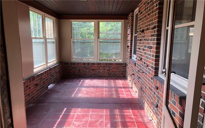 156 STOCKTON AVENUE, Uniontown, 15401, 3 Bedroom Bedrooms, 11 Room Rooms,1.1 BathroomBathrooms,Residential,For Sale,STOCKTON AVENUE,1775784