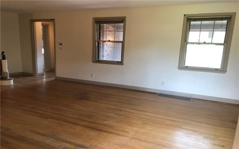 156 STOCKTON AVENUE, Uniontown, 15401, 3 Bedroom Bedrooms, 11 Room Rooms,1.1 BathroomBathrooms,Residential,For Sale,STOCKTON AVENUE,1775784