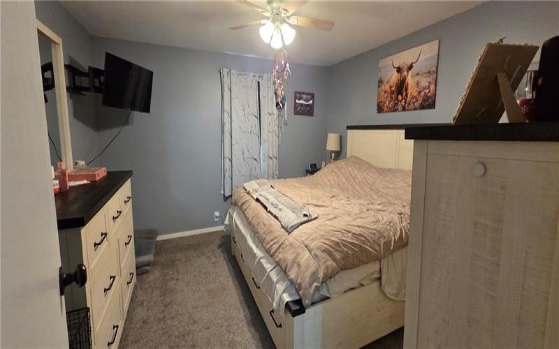 1 Liberty Ave, Burgettstown, 15021, 4 Bedroom Bedrooms, ,1.1 BathroomBathrooms,Residential,For Sale,Liberty Ave,1775821