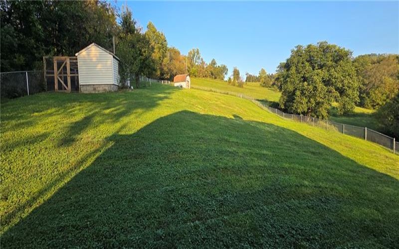 1 Liberty Ave, Burgettstown, 15021, 4 Bedroom Bedrooms, ,1.1 BathroomBathrooms,Residential,For Sale,Liberty Ave,1775821