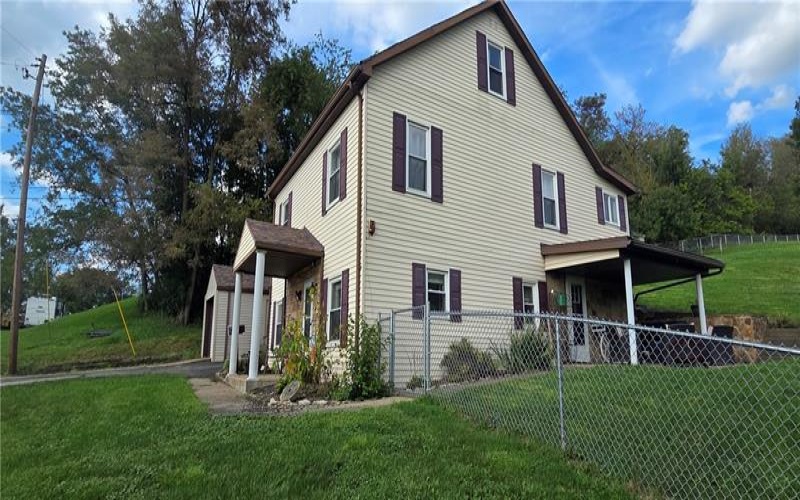 1 Liberty Ave, Burgettstown, 15021, 4 Bedroom Bedrooms, ,1.1 BathroomBathrooms,Residential,For Sale,Liberty Ave,1775821