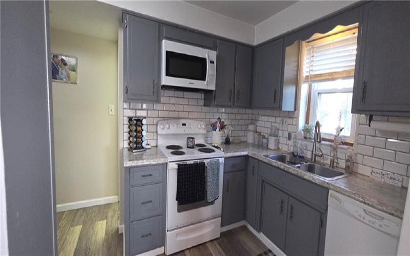 1 Liberty Ave, Burgettstown, 15021, 4 Bedroom Bedrooms, ,1.1 BathroomBathrooms,Residential,For Sale,Liberty Ave,1775821
