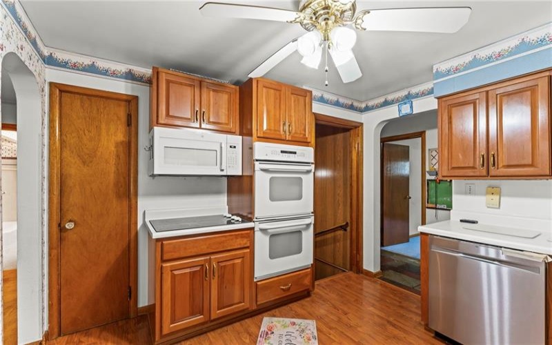 107 Devonshire Dr, McMurray, 15317, 4 Bedroom Bedrooms, 10 Room Rooms,2 BathroomBathrooms,Residential,For Sale,Devonshire Dr,1775739