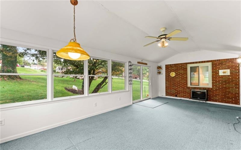 107 Devonshire Dr, McMurray, 15317, 4 Bedroom Bedrooms, 10 Room Rooms,2 BathroomBathrooms,Residential,For Sale,Devonshire Dr,1775739