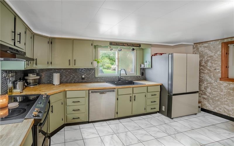 1395 State Rt 217 Hwy, Derry, 15627, 3 Bedroom Bedrooms, ,2 BathroomBathrooms,Residential,For Sale,State Rt 217 Hwy,1775804