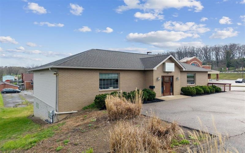 3293 Leechburg ROAD, New Kensington, 15068, ,Commercial-industrial-business,For Sale,Leechburg,1775877