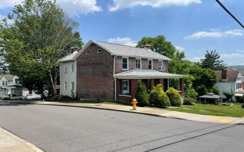 266 Central Ave, Canonsburg, 15317, 4 Bedroom Bedrooms, ,2 BathroomBathrooms,Residential,For Sale,Central Ave,1775912