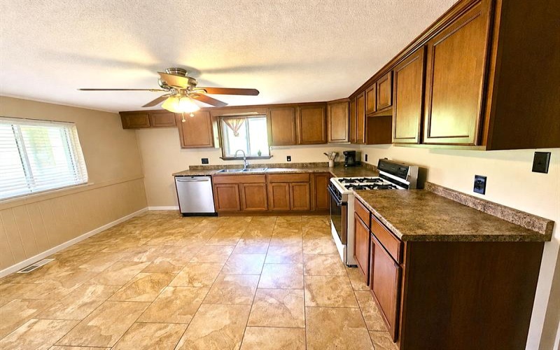 1546 North, Leechburg, 15656, 3 Bedroom Bedrooms, ,1 BathroomBathrooms,Residential,For Sale,North,1775914