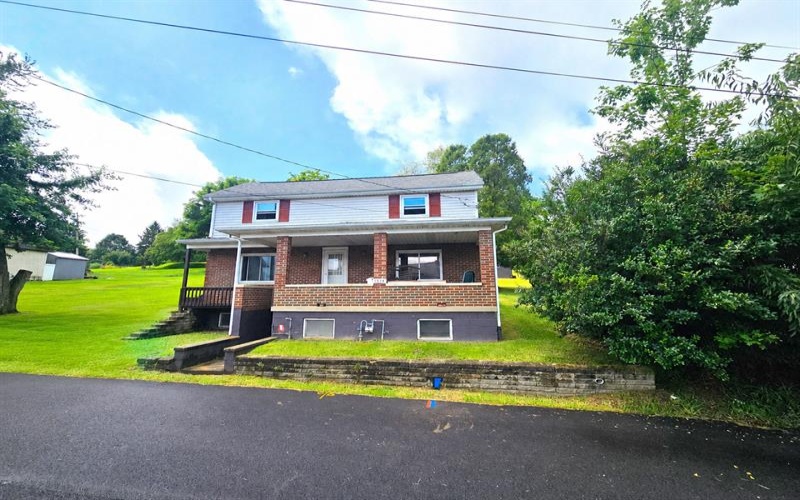 1546 North, Leechburg, 15656, 3 Bedroom Bedrooms, ,1 BathroomBathrooms,Residential,For Sale,North,1775914