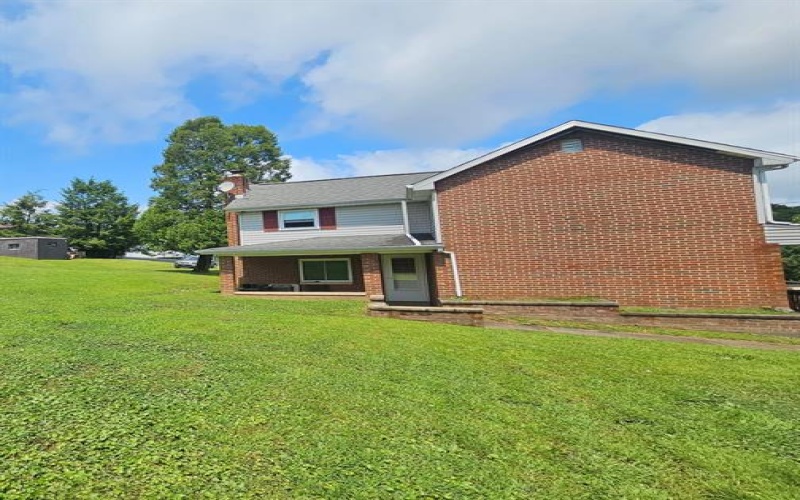 1546 North, Leechburg, 15656, 3 Bedroom Bedrooms, ,1 BathroomBathrooms,Residential,For Sale,North,1775914