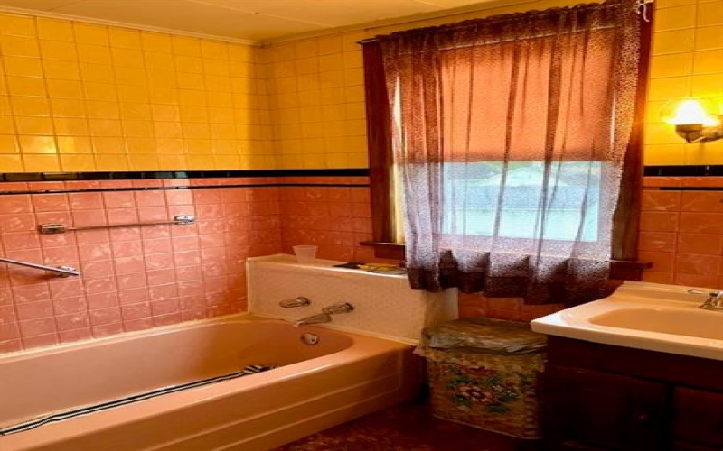 553 Forest Avenue, Johnstown, 15902, 2 Bedroom Bedrooms, ,1 BathroomBathrooms,Residential,For Sale,Forest Avenue,1775949