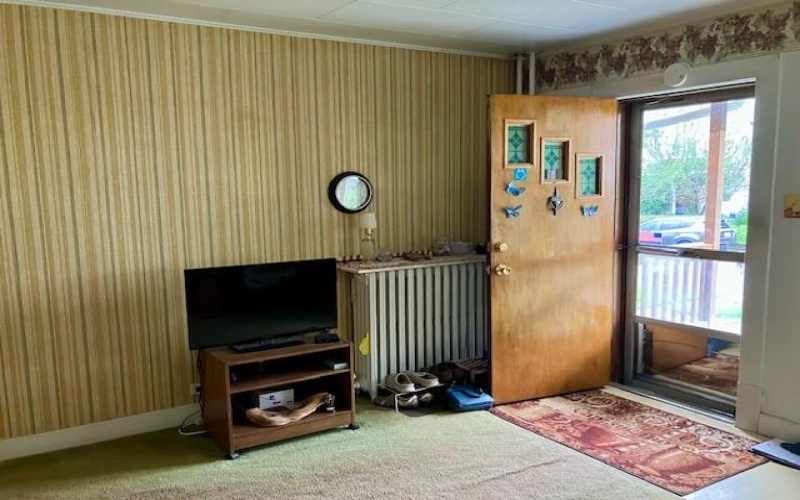 553 Forest Avenue, Johnstown, 15902, 2 Bedroom Bedrooms, ,1 BathroomBathrooms,Residential,For Sale,Forest Avenue,1775949