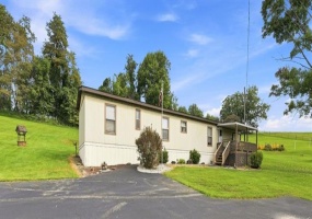 309 Hi Acres ROAD, New Alexandria, 15670, 3 Bedroom Bedrooms, ,2 BathroomBathrooms,Residential,For Sale,Hi Acres,1775983