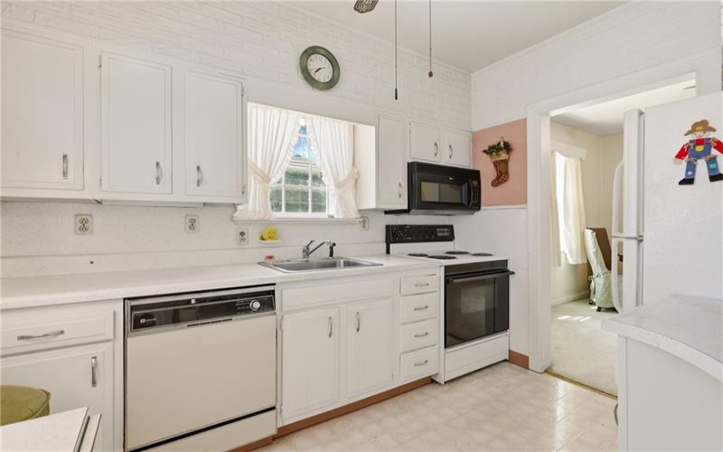 93 Violet Street, Johnstown, 15905, 3 Bedroom Bedrooms, ,1.1 BathroomBathrooms,Residential,For Sale,Violet Street,1768013