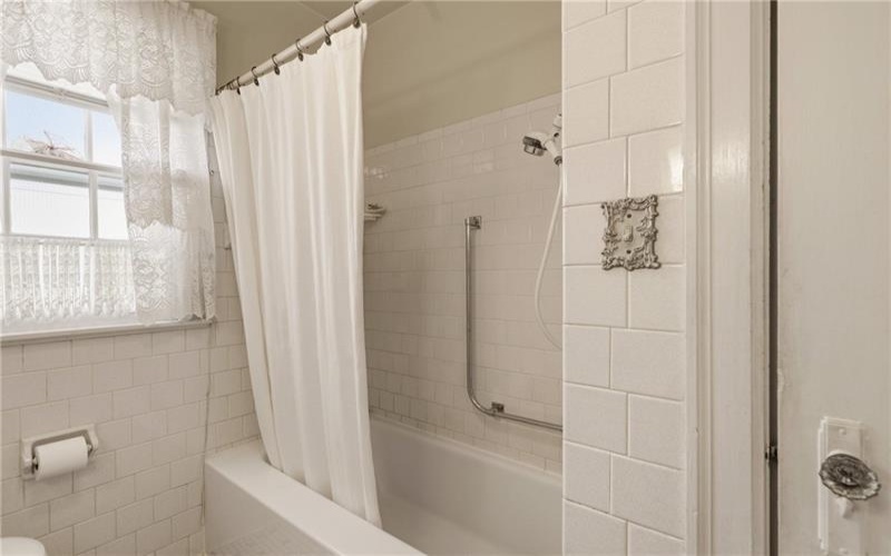 93 Violet Street, Johnstown, 15905, 3 Bedroom Bedrooms, ,1.1 BathroomBathrooms,Residential,For Sale,Violet Street,1768013