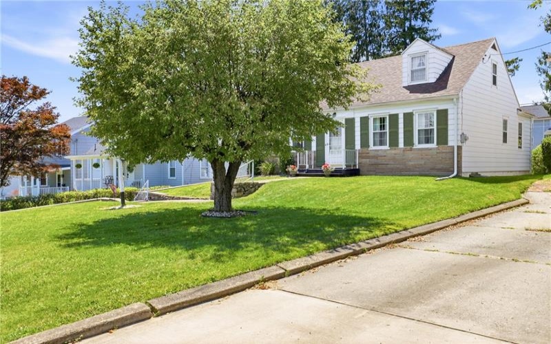 93 Violet Street, Johnstown, 15905, 3 Bedroom Bedrooms, ,1.1 BathroomBathrooms,Residential,For Sale,Violet Street,1768013