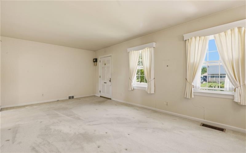 93 Violet Street, Johnstown, 15905, 3 Bedroom Bedrooms, ,1.1 BathroomBathrooms,Residential,For Sale,Violet Street,1768013