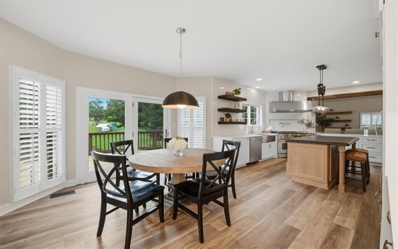 100 Iron Horse Dr, Venetia, 15367, 4 Bedroom Bedrooms, 13 Room Rooms,4.1 BathroomBathrooms,Residential,For Sale,Iron Horse Dr,1775532