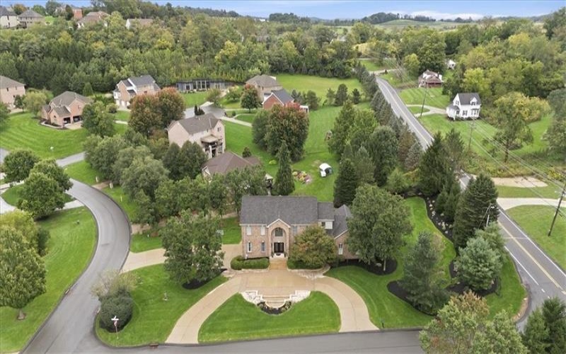 100 Iron Horse Dr, Venetia, 15367, 4 Bedroom Bedrooms, 13 Room Rooms,4.1 BathroomBathrooms,Residential,For Sale,Iron Horse Dr,1775532