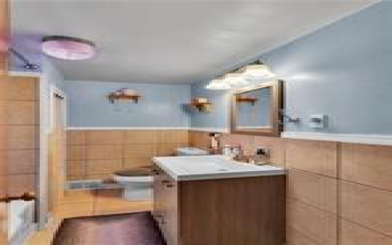 2052 Main St, Claridge, 15623, 2 Bedroom Bedrooms, ,1.1 BathroomBathrooms,Residential,For Sale,Main St,1775608