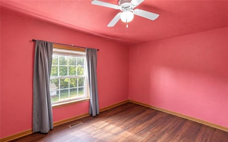 2052 Main St, Claridge, 15623, 2 Bedroom Bedrooms, ,1.1 BathroomBathrooms,Residential,For Sale,Main St,1775608