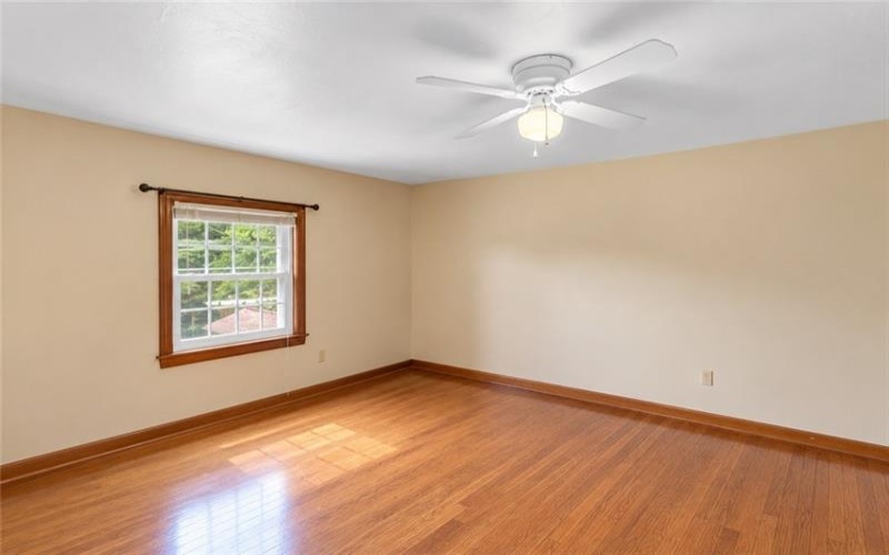 2052 Main St, Claridge, 15623, 2 Bedroom Bedrooms, ,1.1 BathroomBathrooms,Residential,For Sale,Main St,1775608