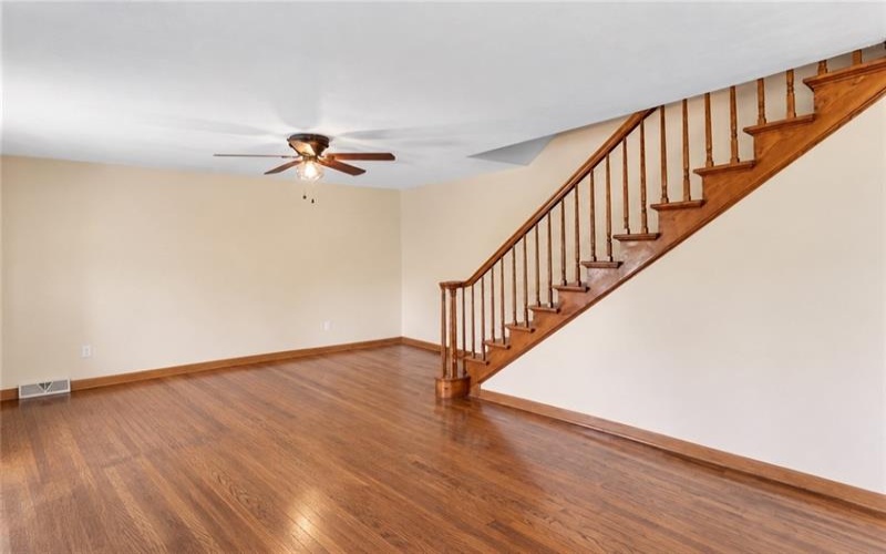 2052 Main St, Claridge, 15623, 2 Bedroom Bedrooms, ,1.1 BathroomBathrooms,Residential,For Sale,Main St,1775608