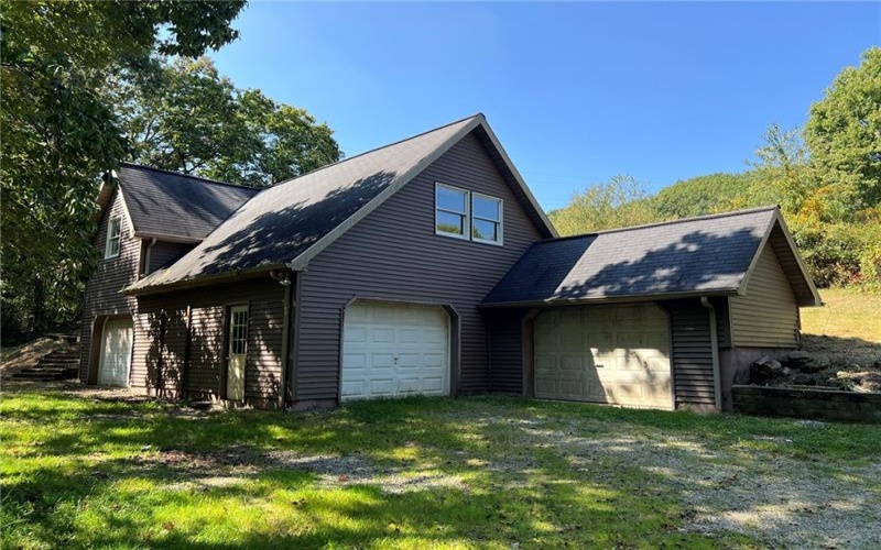 470 Donohoe Rd, Greensburg, 15601, 4 Bedroom Bedrooms, 10 Room Rooms,4.1 BathroomBathrooms,Residential,For Sale,Donohoe Rd,1775669