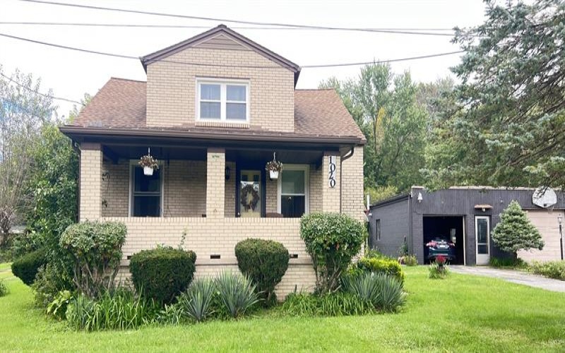 1020 Industrial Boulevard, Bradenville, 15620, 3 Bedroom Bedrooms, 8 Room Rooms,2.1 BathroomBathrooms,Residential,For Sale,Industrial Boulevard,1776062