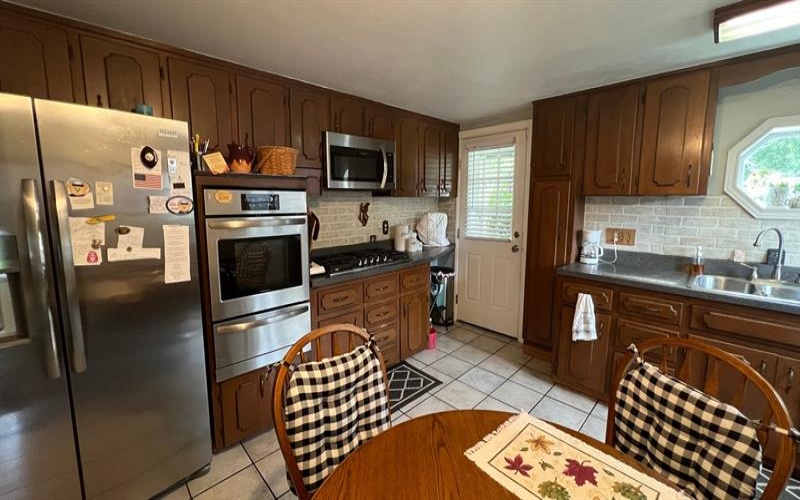 1020 Industrial Boulevard, Bradenville, 15620, 3 Bedroom Bedrooms, 8 Room Rooms,2.1 BathroomBathrooms,Residential,For Sale,Industrial Boulevard,1776062