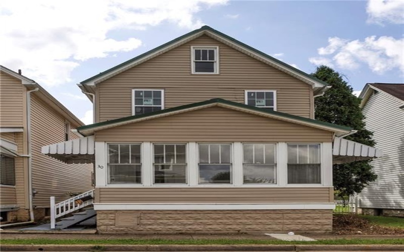 30 Avenue B, Latrobe, 15650, 2 Bedroom Bedrooms, 7 Room Rooms,1 BathroomBathrooms,Residential,For Sale,Avenue B,1771351