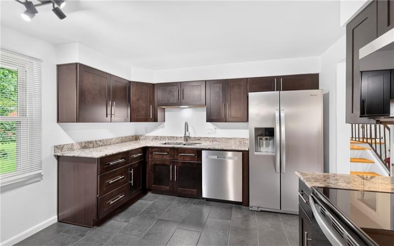 422 Sheffield Dr, Greensburg, 15601, 3 Bedroom Bedrooms, ,1.2 BathroomBathrooms,Residential,For Sale,Sheffield Dr,1775433