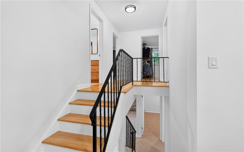 422 Sheffield Dr, Greensburg, 15601, 3 Bedroom Bedrooms, ,1.2 BathroomBathrooms,Residential,For Sale,Sheffield Dr,1775433