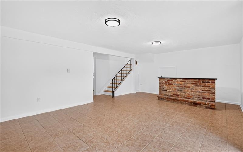 422 Sheffield Dr, Greensburg, 15601, 3 Bedroom Bedrooms, ,1.2 BathroomBathrooms,Residential,For Sale,Sheffield Dr,1775433
